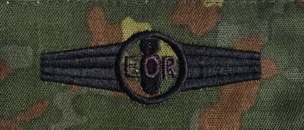 Tätigkeitsabzeichen "Kampfmittelabwehrkräfte EOR, Stoff, Flecktarn, schwarz
